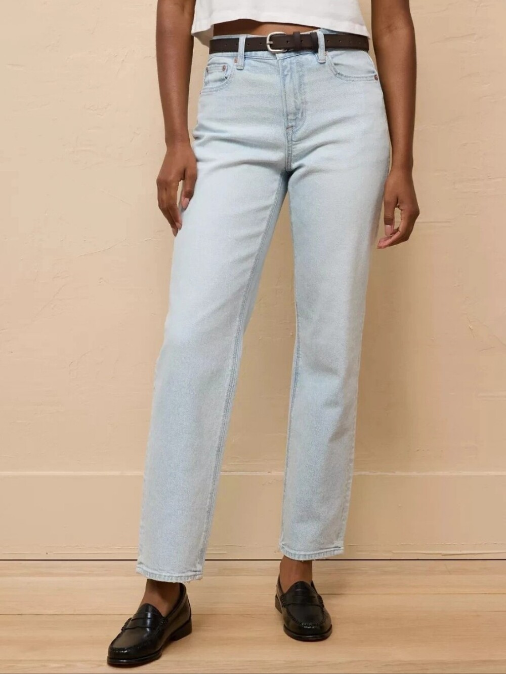 American Eagle Super High Rise Straight Jeans